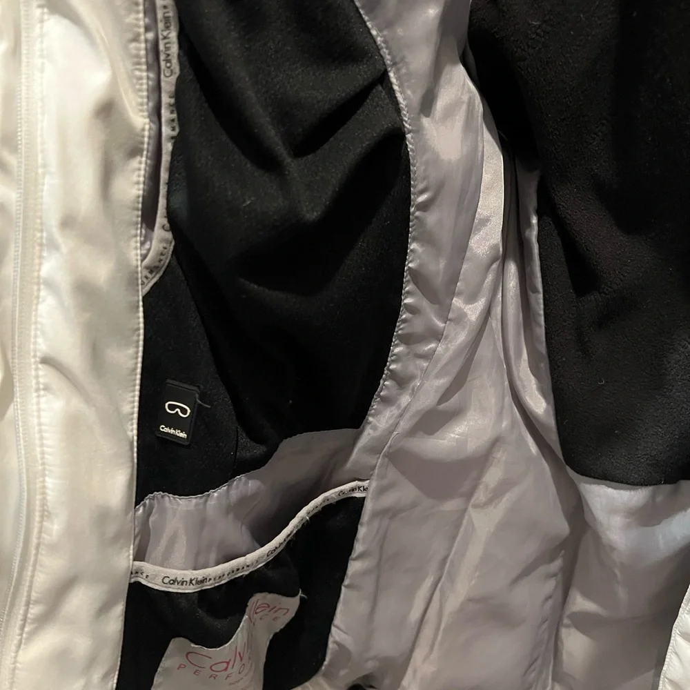 Calvin Klein ski jacket - Picture 7 of 11